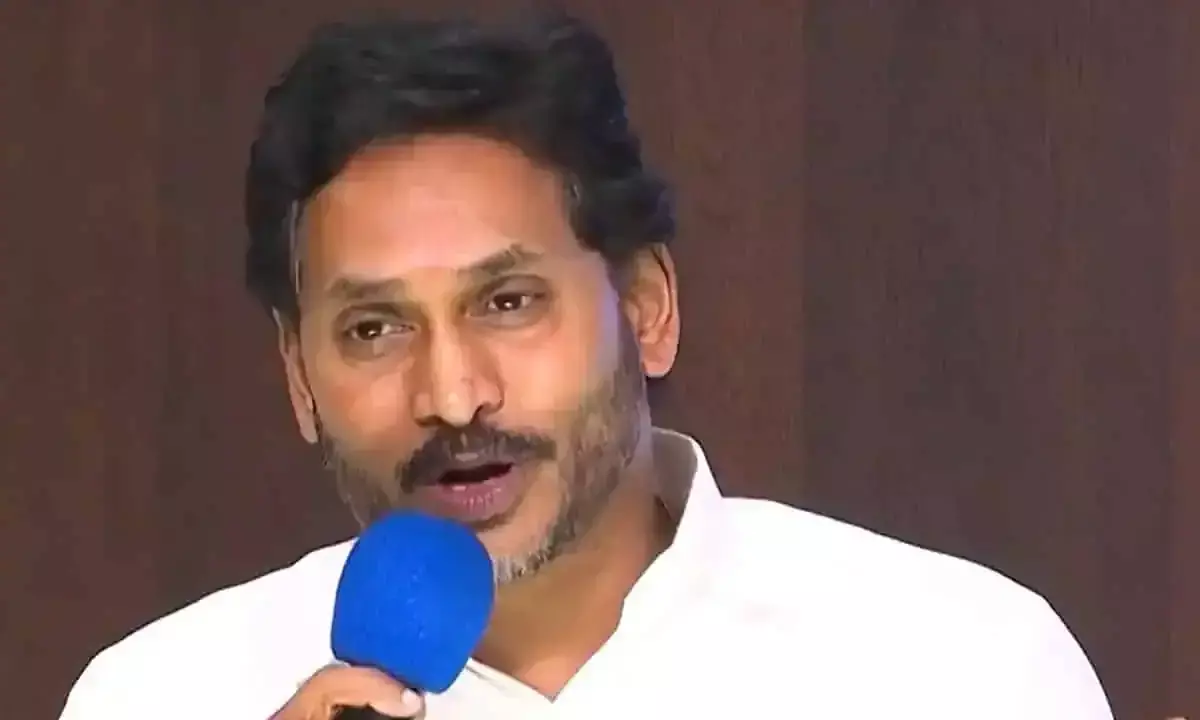 నేతలపై జగన్ పట్టు కోల్పోతున్నారా.. ఈ డౌట్ ఎందుకంటే..! నేతలపై జగన్ పట్టు కోల్పోతున్నారా.. ఈ డౌట్ ఎందుకంటే..!