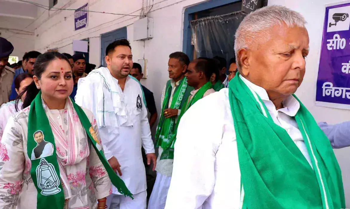 బీహార్ ఓటమి ఎఫెక్ట్ : ముక్కలైన లాలూ ఫ్యామిలీ