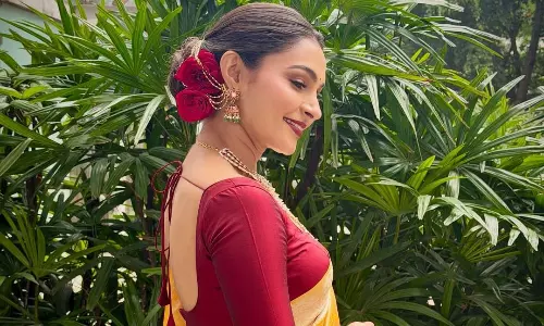 ఎల్లో చీరలో ముద్దొచ్చేస్తున్న ఆండ్రియా..ఫోటోలు వైరల్