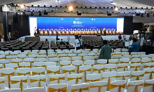 సీఐఐ సదస్సు.. వైసీపీకి ఒక్క చాన్స్ కూడా దొరకలేదే?