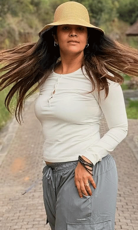 Anasuya Bharadwaj’s Safari Adventure: Wild Meets Glam