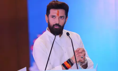 అక్కడ మరో పవన్ కళ్యాణ్... సేనాని సక్సెస్ ని గుర్తు చేస్తూ