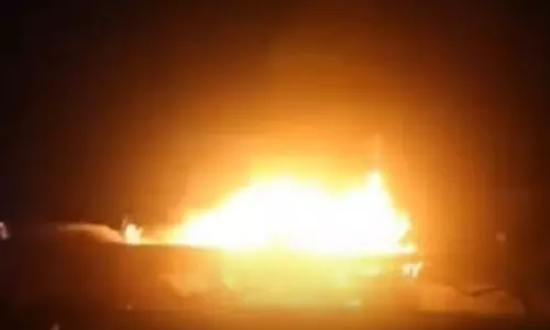 బిగ్  బ్రేకింగ్... ఘోర బస్సు ప్రమాదం.. 42 మంది సజీవ దహనం!