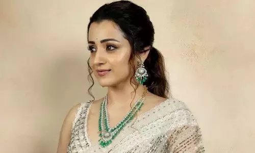 ఫోటో దిగితే పెళ్లి చేసేస్తారా? పెళ్లి రూమ‌ర్ల‌పై త్రిష అస‌హ‌నం