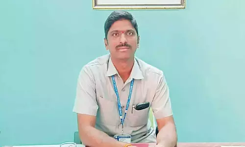 బోగీలో రక్తం మరకలు, రైలులో పాతనేరస్తులు? సీఐ సతీష్ కుమార్ కేసులో ఎన్నో డౌట్స్