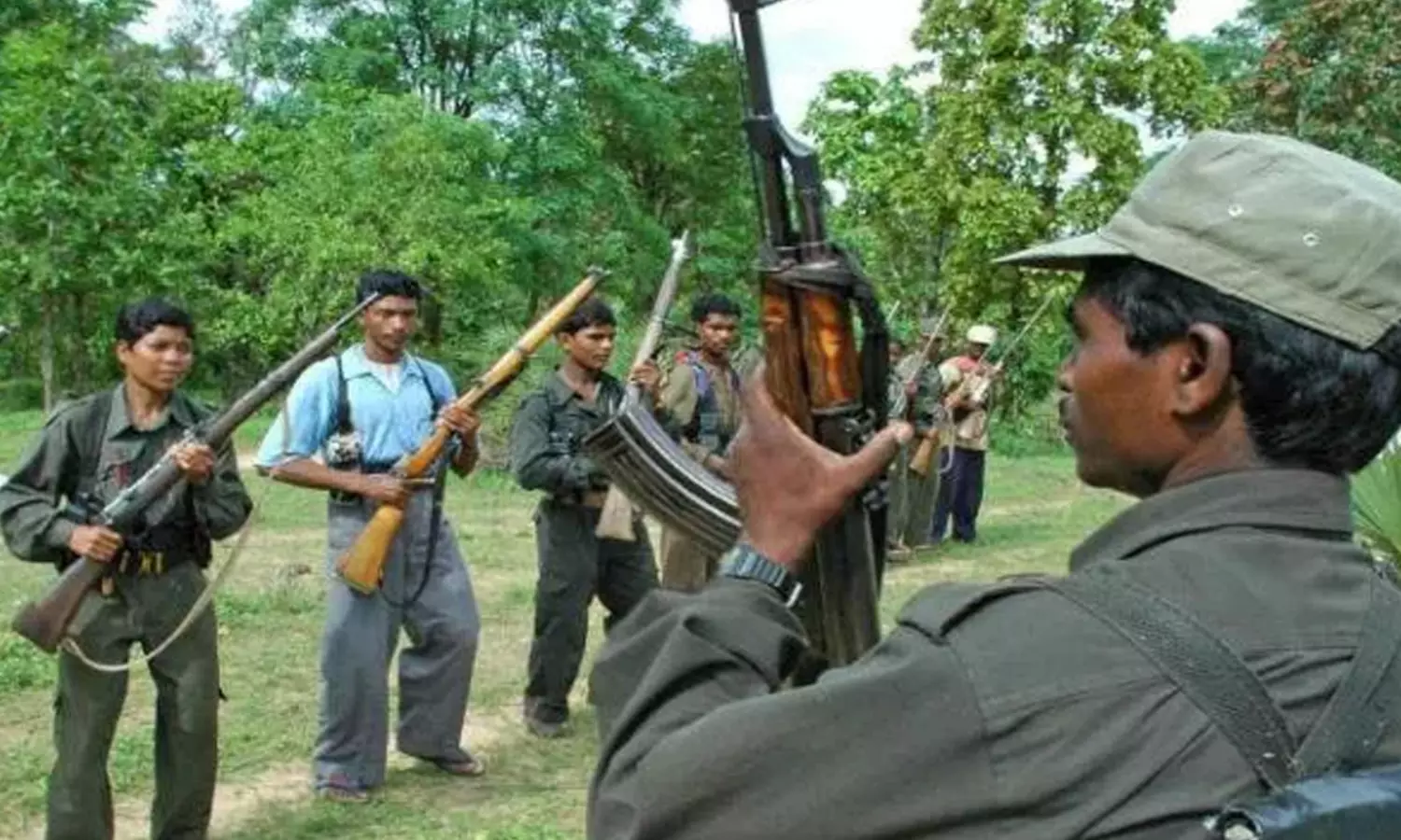 విజయవాడలో మావోయిస్టులు.. ఎలా దొరికిపోయారంటే..