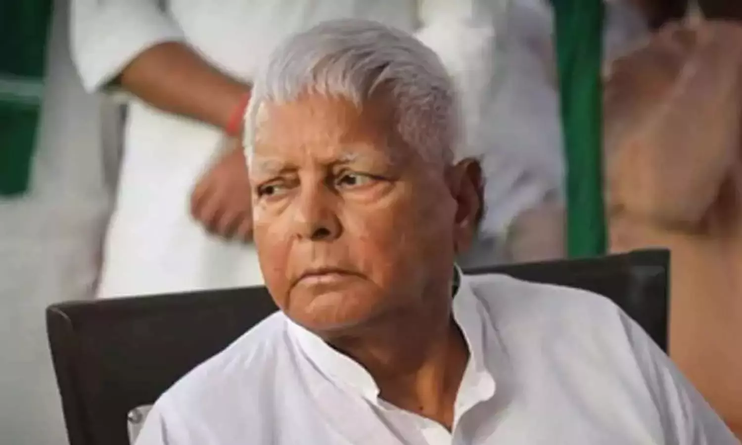 ఏడుగురు కుమార్తెలు, ఇద్దరు కుమారులు...మా లొల్లి మేమే తేల్చుకుంటాం.. విభేదాలపై లాలూ తొలి మాట ఏడుగురు కుమార్తెలు, ఇద్దరు కుమారులు...మా లొల్లి మేమే తేల్చుకుంటాం.. విభేదాలపై లాలూ తొలి మాట