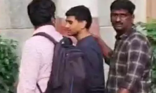 ఐ-బొమ్మ రవి.. ఆస్తులు అమ్ముకోవడానికి వచ్చి