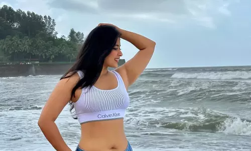 Nikita Sharmas Soulful Beach Photography