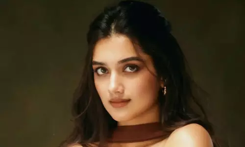 వీడియో : కన్ఫర్మ్‌గా ఆమెది లవ్‌ మ్యారేజ్‌..!