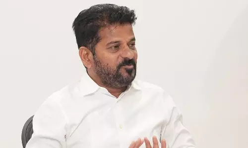 గులాబీ బాస్ కు సీఎం రేవంత్ వాలంటరీ రిటైర్మెంట్ ఇచ్చేశారా?