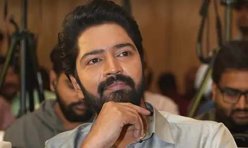 ఛాన్సులు రాలేదంటారు, వ‌చ్చాక వేరే భాష‌లోకి వెళ్తారు