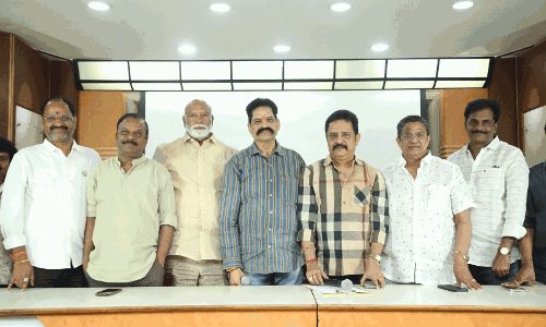 ఐబొమ్మ ర‌విని ఎన్‌కౌంట‌ర్ చేయాల‌ని నిర్మాత ఆవేశం