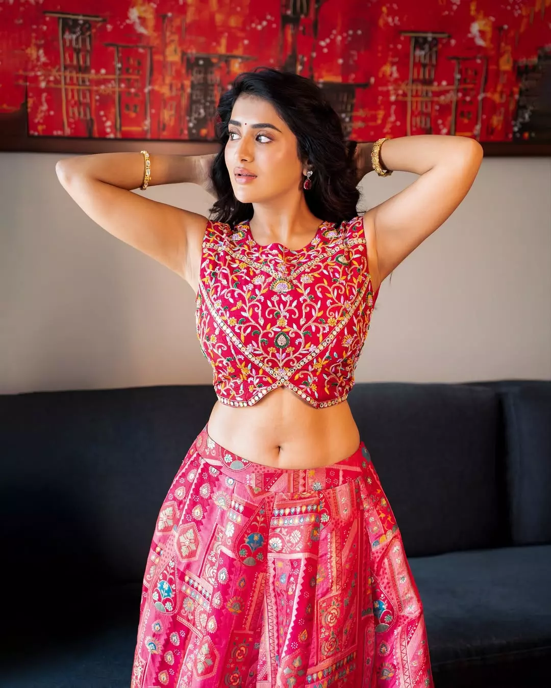 Rashi Singh Stuns in Pink-Red Lehenga, Redefining Festive Fashion Rashi Singh Stuns in Pink-Red Lehenga, Redefining Festive Fashion