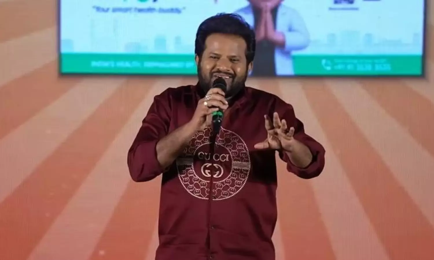 హైపర్ అది ఆలా ఇలా కాదు గట్టిగా గడ్డి పెట్టాడు వాళ్లందరికీ!