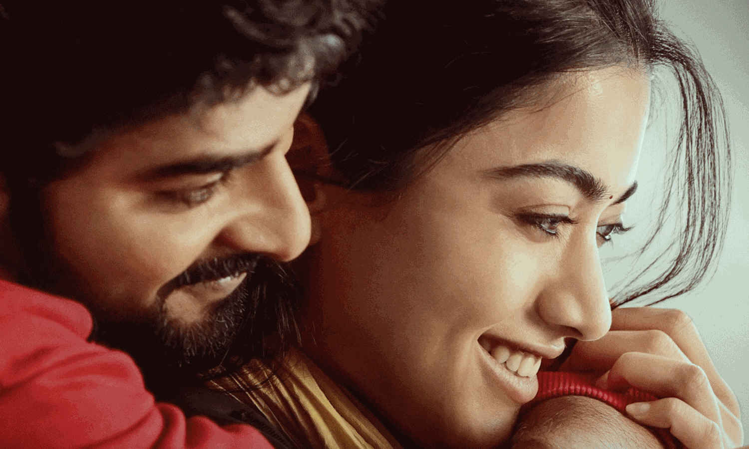 గర్ల్ఫ్రెండ్ కు కలెక్షన్లే కాదు, ప్రశంసలు కూడా! గర్ల్ఫ్రెండ్ కు కలెక్షన్లే కాదు, ప్రశంసలు కూడా!