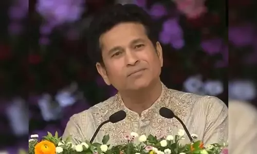 సాక్షాత్తు ఆ క్రికెట్ దేవుడే.. స‌త్యసాయిబాబాకు ప‌ర‌మ భ‌క్తుడు