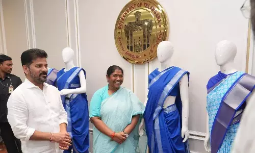 మ‌హిళ‌ల‌కు ఇందిర‌మ్మ చీర‌లు.. ఈ ప్ర‌త్యేక చూశారా?