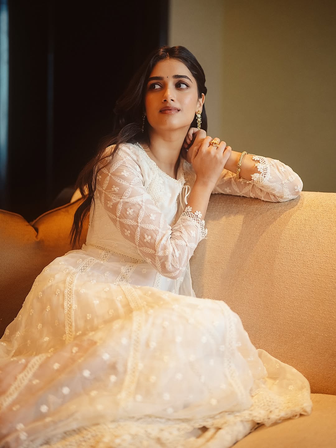 Glam Queen Bhagyashree Shines Bright Glam Queen Bhagyashree Shines Bright