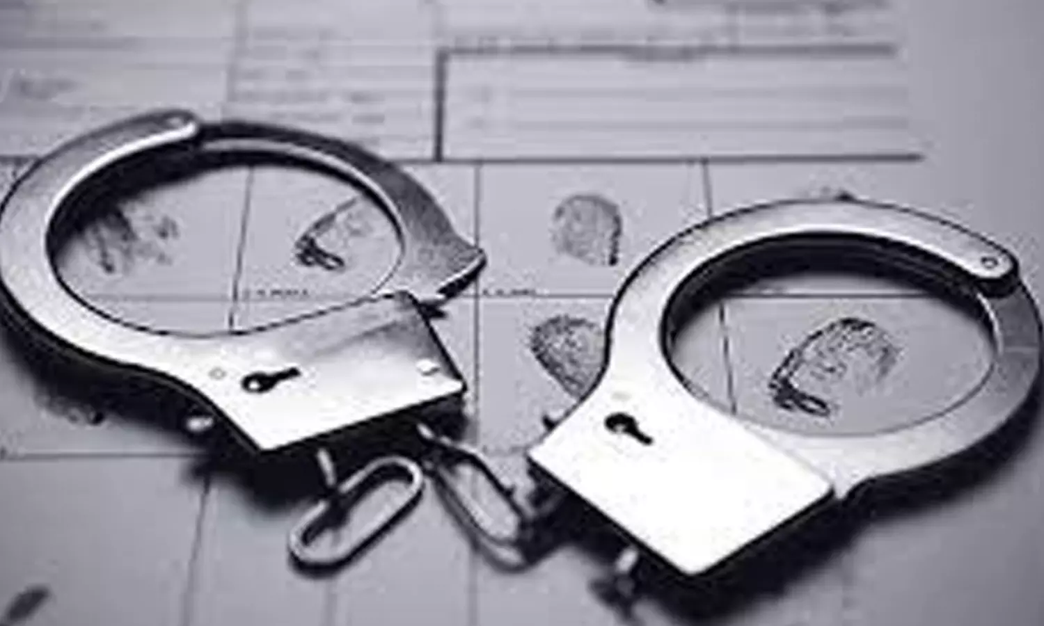 హనీ ట్రాప్ : కొడుకు కాదు నీచుడు.. తల్లితోనే పాపం పనులు! హనీ ట్రాప్ : కొడుకు కాదు నీచుడు.. తల్లితోనే పాపం పనులు!