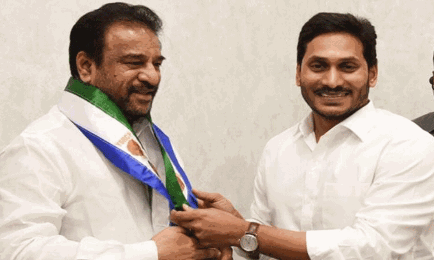 ఆదికి ప్రత్యర్థిని ఎంపిక చేసిన జగన్