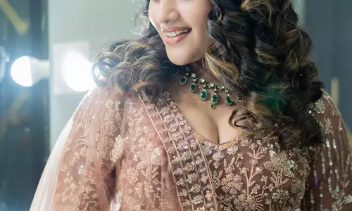 Sravanthi Chokkarapu Looks Adorable For Andhra King Taluka