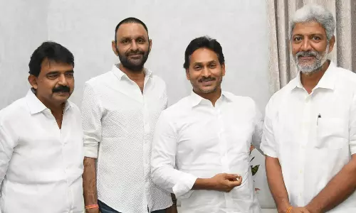 కొడాలి, వంశీకి జగన్ క్లాస్.. మొత్తం 20 మందికి వైసీపీ అధినేత కర్తవ్యబోధ