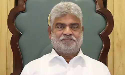 ఇద్ద‌రు ఎమ్మెల్యేల‌కు స్పీక‌ర్ నోటీసులు.. తెలంగాణ‌లో కీల‌క ప‌రిణామం