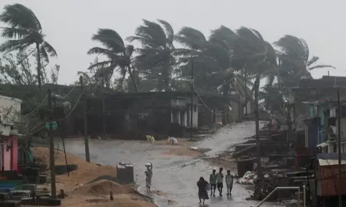 కోస్తా జిల్లాలకు మరో భారీ తుఫాన్