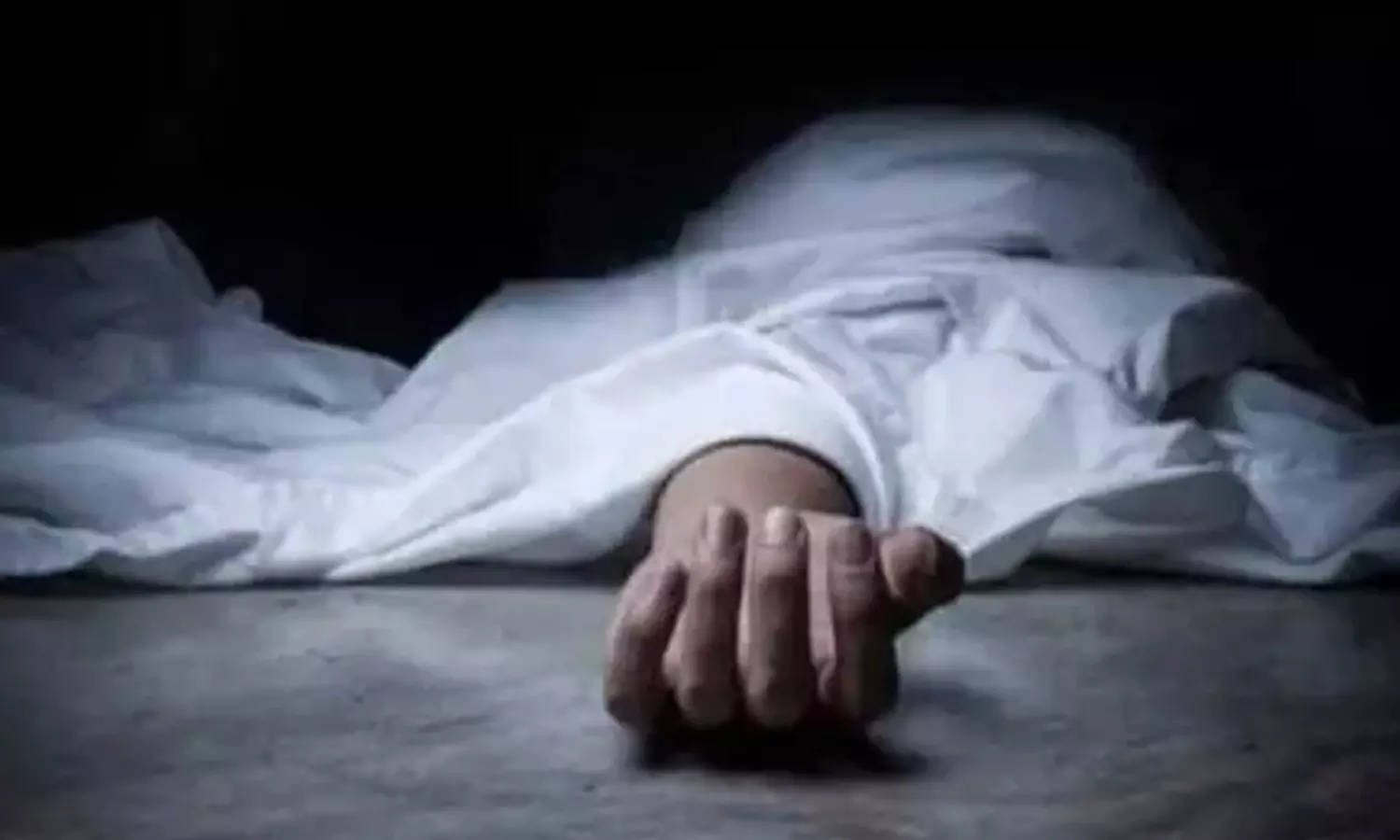 ఫ్రెండ్ తో రీల్స్.. అడిగితే భర్తను ఏసేసింది ఫ్రెండ్ తో రీల్స్.. అడిగితే భర్తను ఏసేసింది