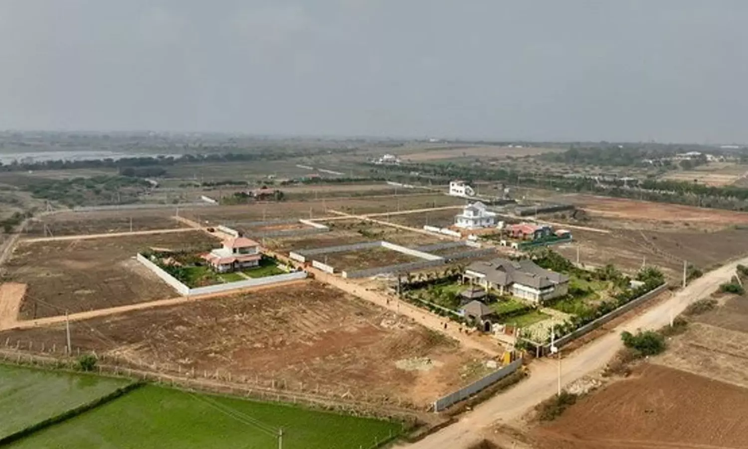 గూగుల్ కోసం వాలంటరీగా భూములు ఇచ్చేస్తున్నారట గూగుల్ కోసం వాలంటరీగా భూములు ఇచ్చేస్తున్నారట