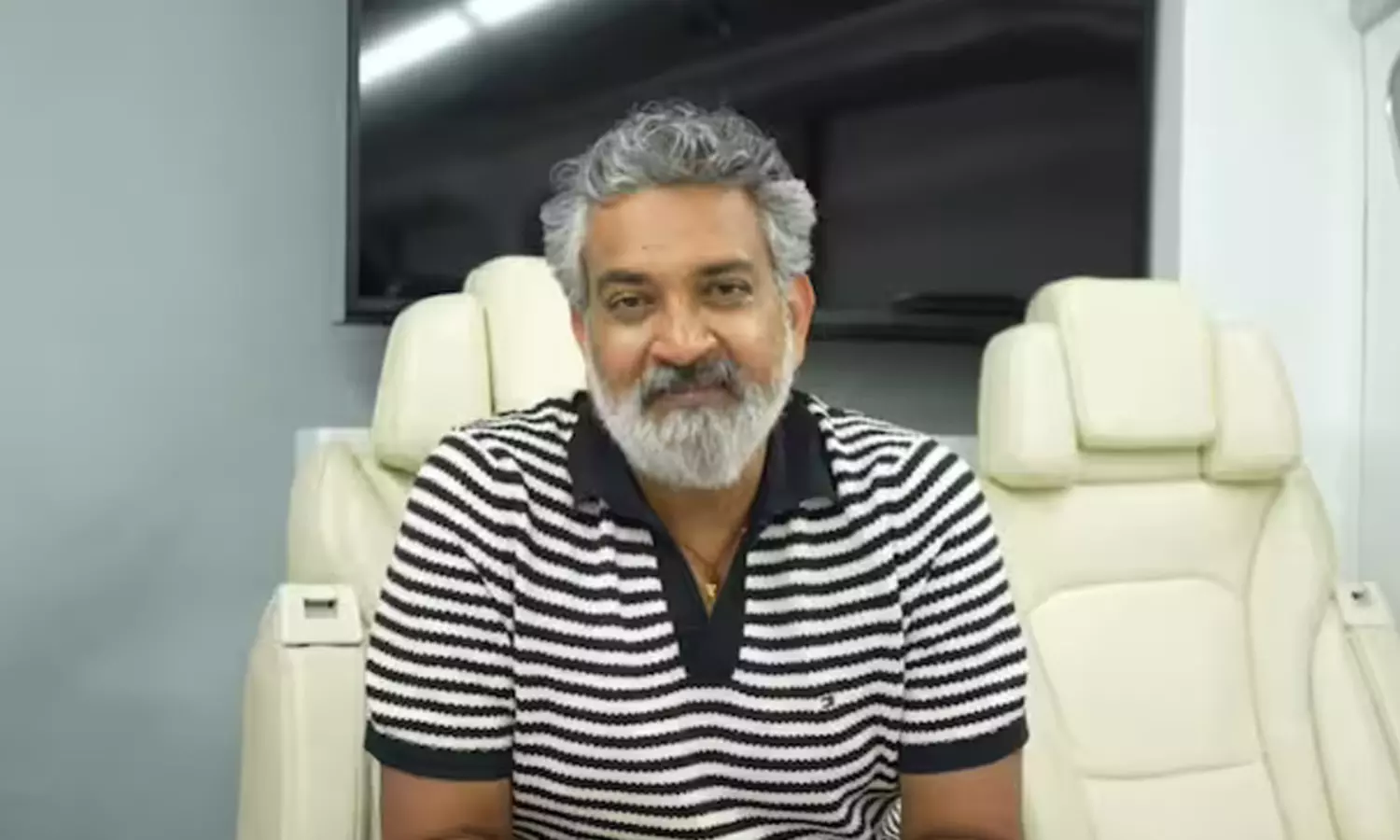 ఏం జరిగినా సరే.. రాజమౌళి చేసేది చేస్తాడంతే..?