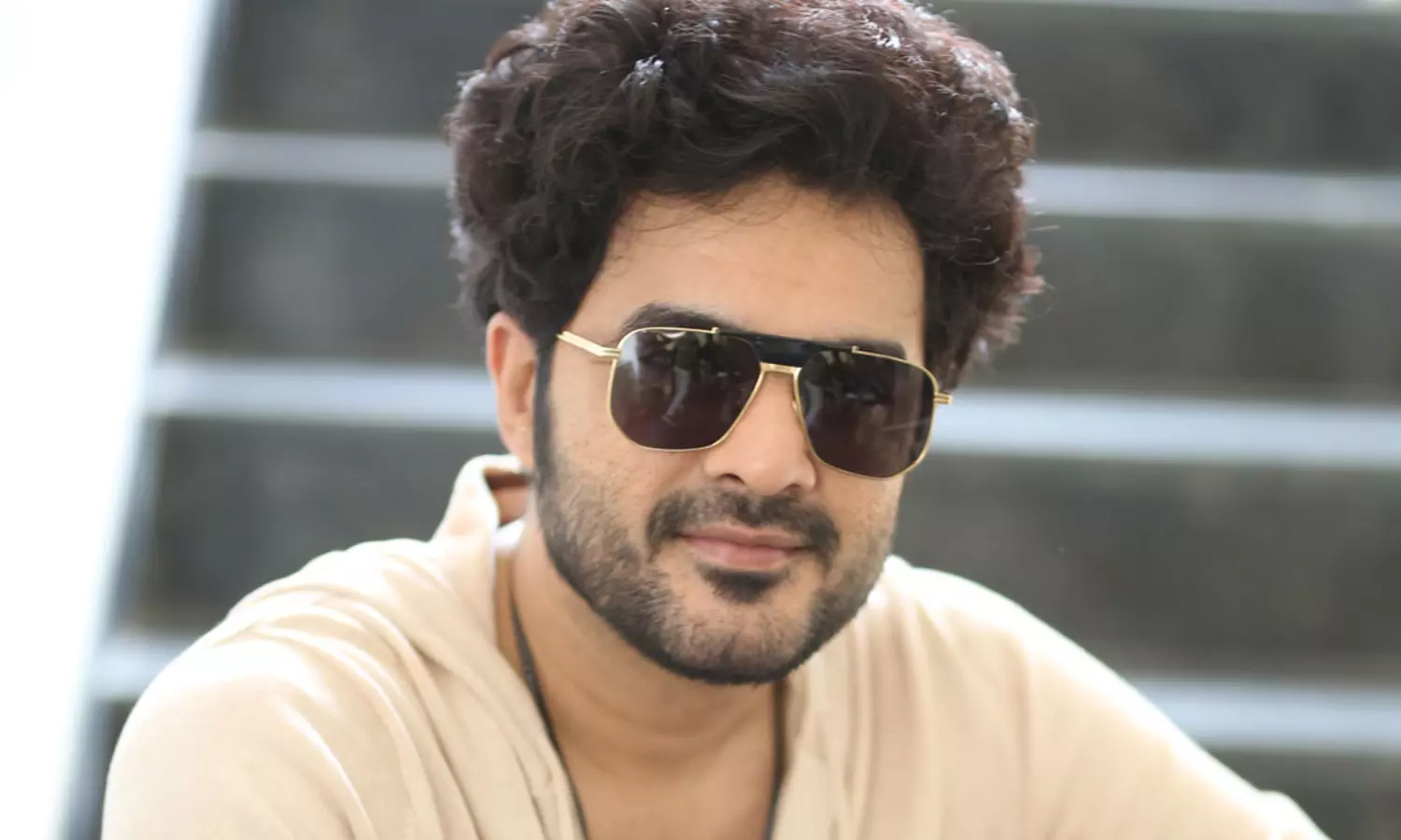 సిద్ధు ఇష్టమే ఇబ్బంది పెట్టేస్తుందా..? సిద్ధు ఇష్టమే ఇబ్బంది పెట్టేస్తుందా..?