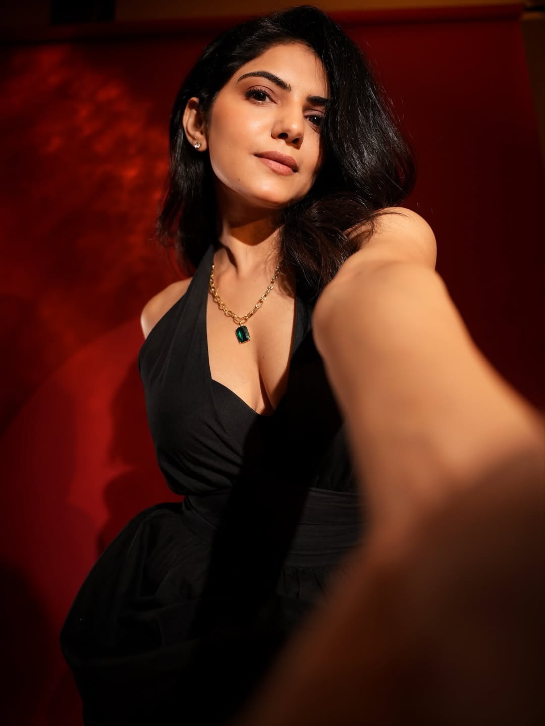 misha narang stuns in sultry black halter-neck dress