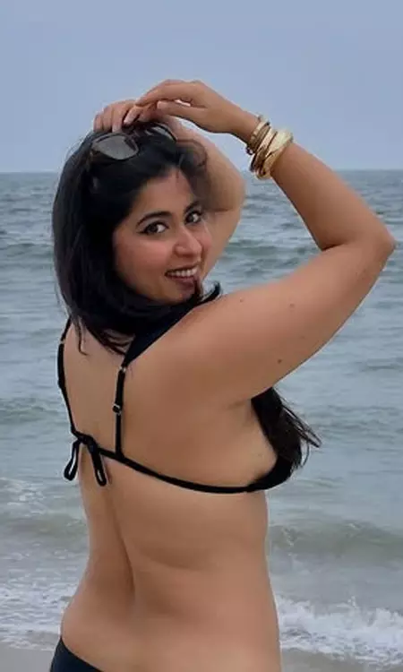 Nikita Sharma Mesmerizes Fans with Dreamy Beach Post