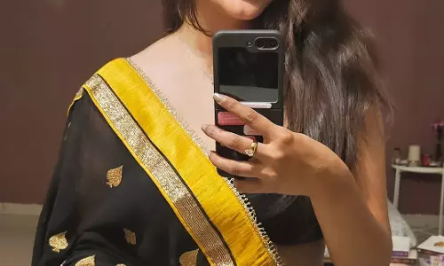 Priya Vadlamani Stuns Fans with Traditional Saree Selfie