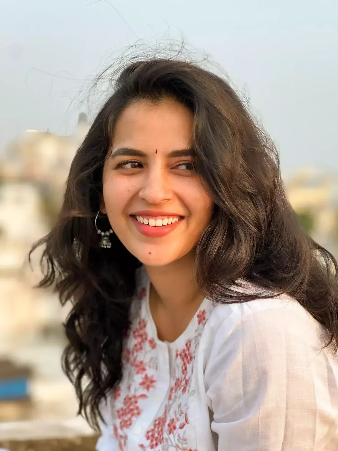 Komalee Prasads Cheerful Golden Hour Clicks