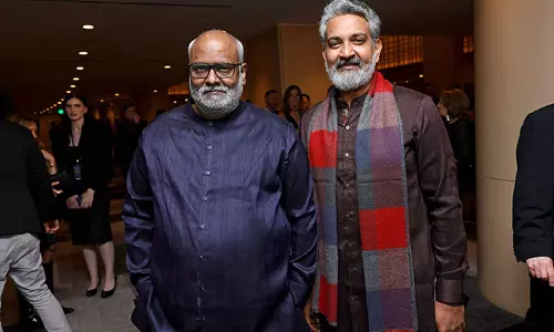 వారణాసి కీరవాణి హింట్స్ తో రాజమౌళికి తిప్పలు..!