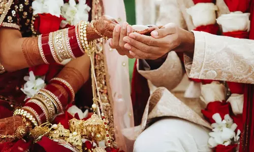 పెళ్ళిళ్ళకు మూఢం గండం...నో బ్యాండ్ మేళం