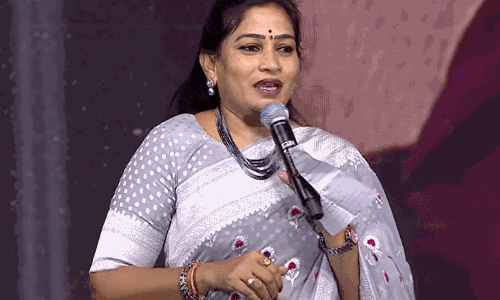 పిఠాపురం ఎమ్మెల్యే తాలూకా గుర్తొచ్చింది: వంగ‌లపూడి అనిత‌