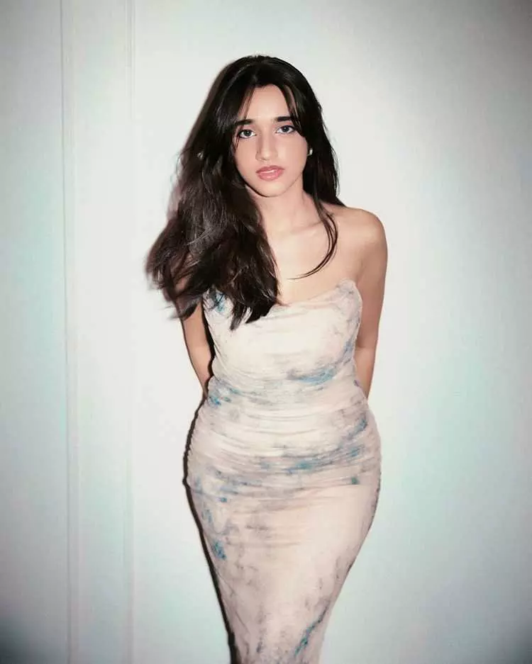 Nuvekshas Dress is More Than Just Fashion—it’s Art