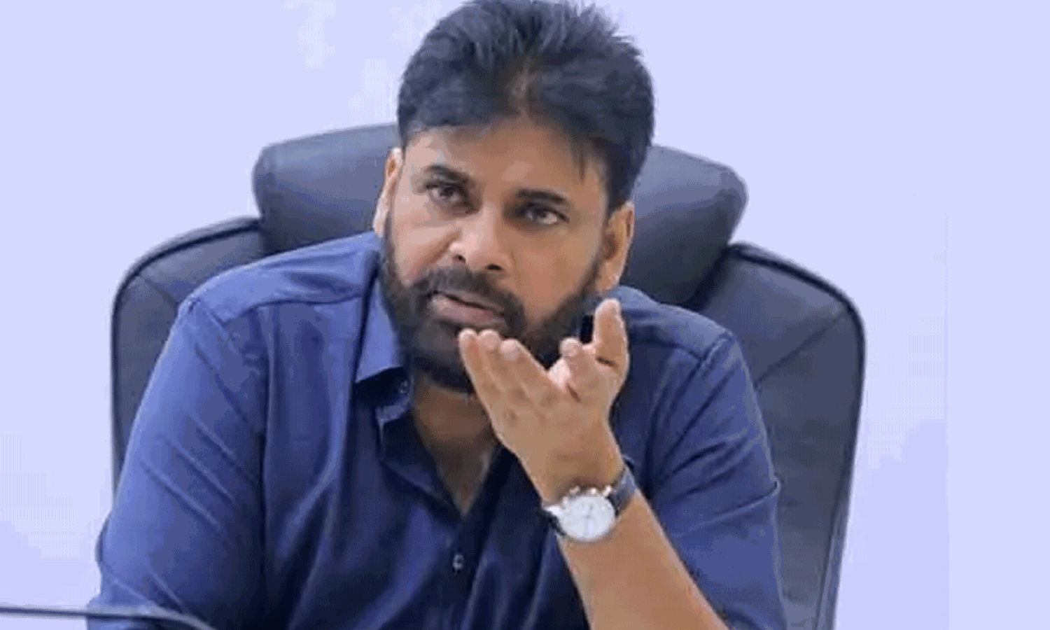 రంగంలోకి జనసేనాని.. ఏడాదిన్నర తర్వాత పార్టీపై ఫోకస్ రంగంలోకి జనసేనాని.. ఏడాదిన్నర తర్వాత పార్టీపై ఫోకస్