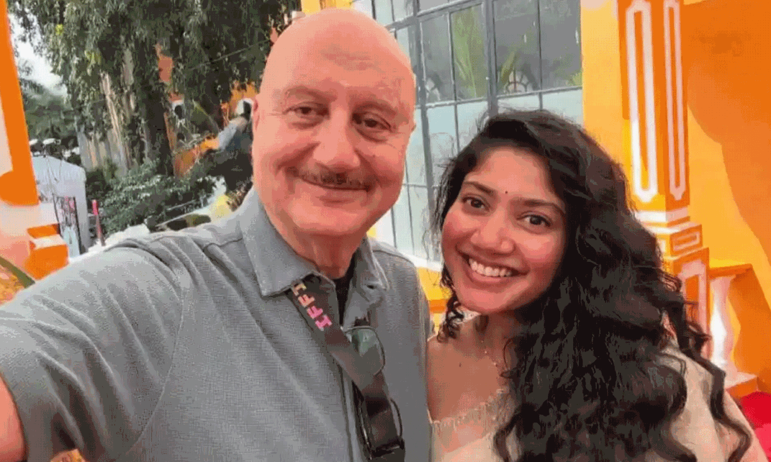 వెండి తెర సీత‌మ్మ‌తో బాలీవుడ్ లెజెండ్!