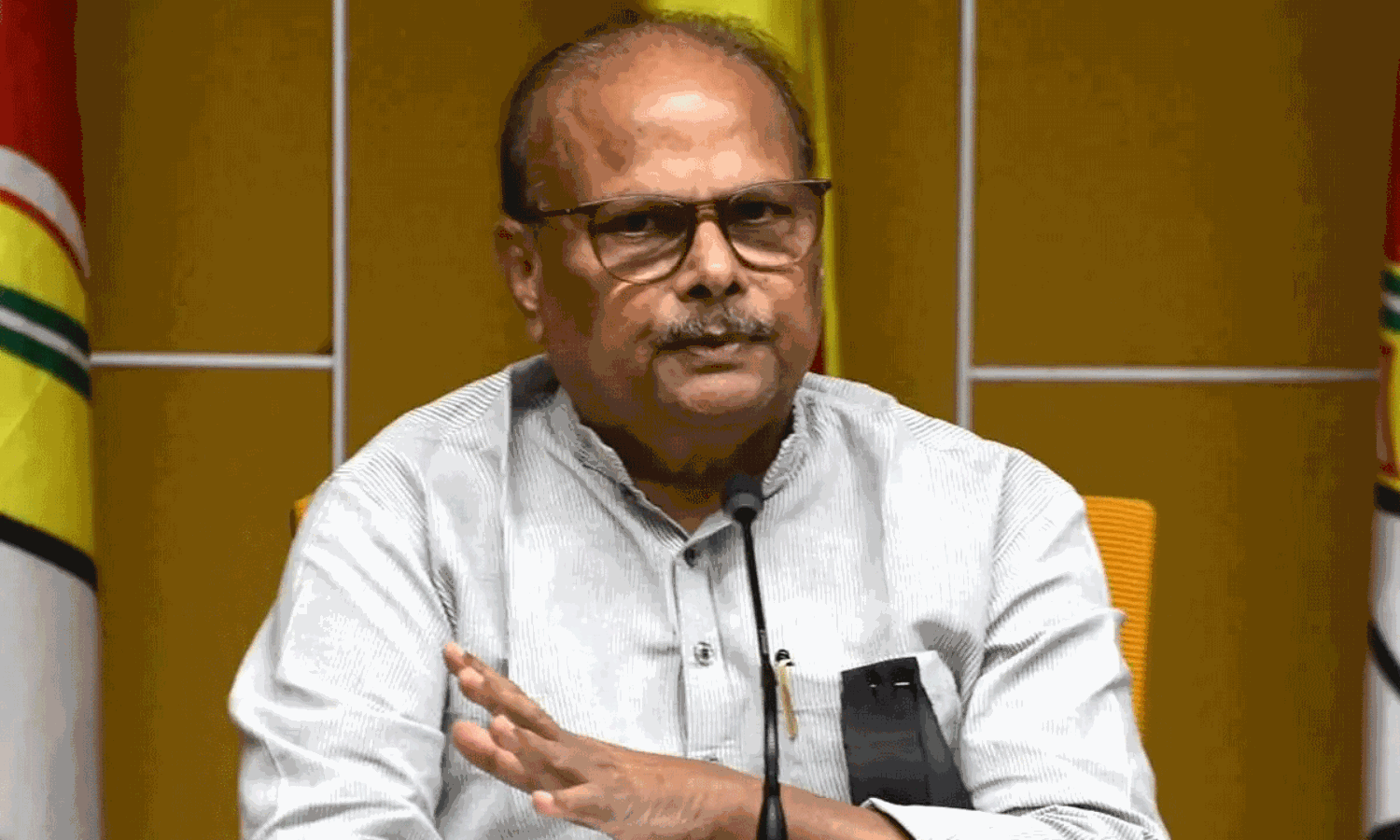 యనమలకు ఆ పదవి టీడీపీ రిజర్వ్ చేసిందా ? యనమలకు ఆ పదవి టీడీపీ రిజర్వ్ చేసిందా ?