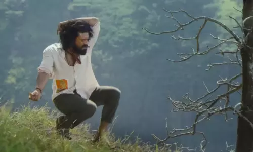 చికిరి చిరికి కి డాక్ట‌ర్స్ సైతం రీక్రియ‌ష‌న్!