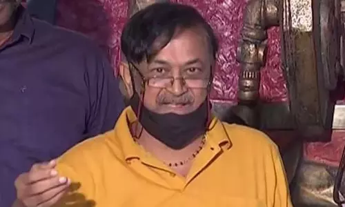 ఐబొమ్మ రవి తెలివితేటల్ని వాడుకోండి: సీవీఎల్