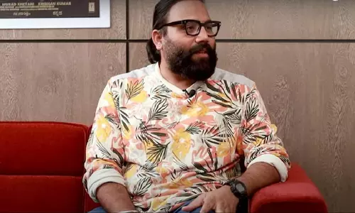 అత‌డి న‌మ్మ‌కం క‌థ‌పైనా? క‌టౌట్ పైనా?