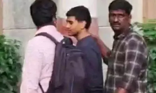 ఐబొమ్మ రవి.. రిస్కులో స్నేహితులు