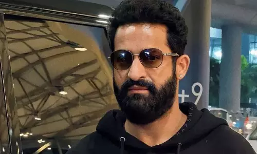 ప్రభాస్‌తో సినిమా చేస్తూ... ఎన్టీఆర్‌పై ఇంట్రస్ట్‌