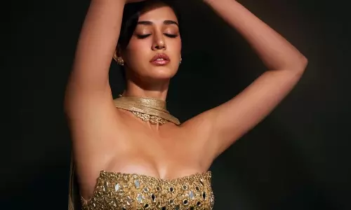 ఫోటో స్టోరి: మ‌ళ్లీ మ‌త్తులోకి దించిన చికిరీ